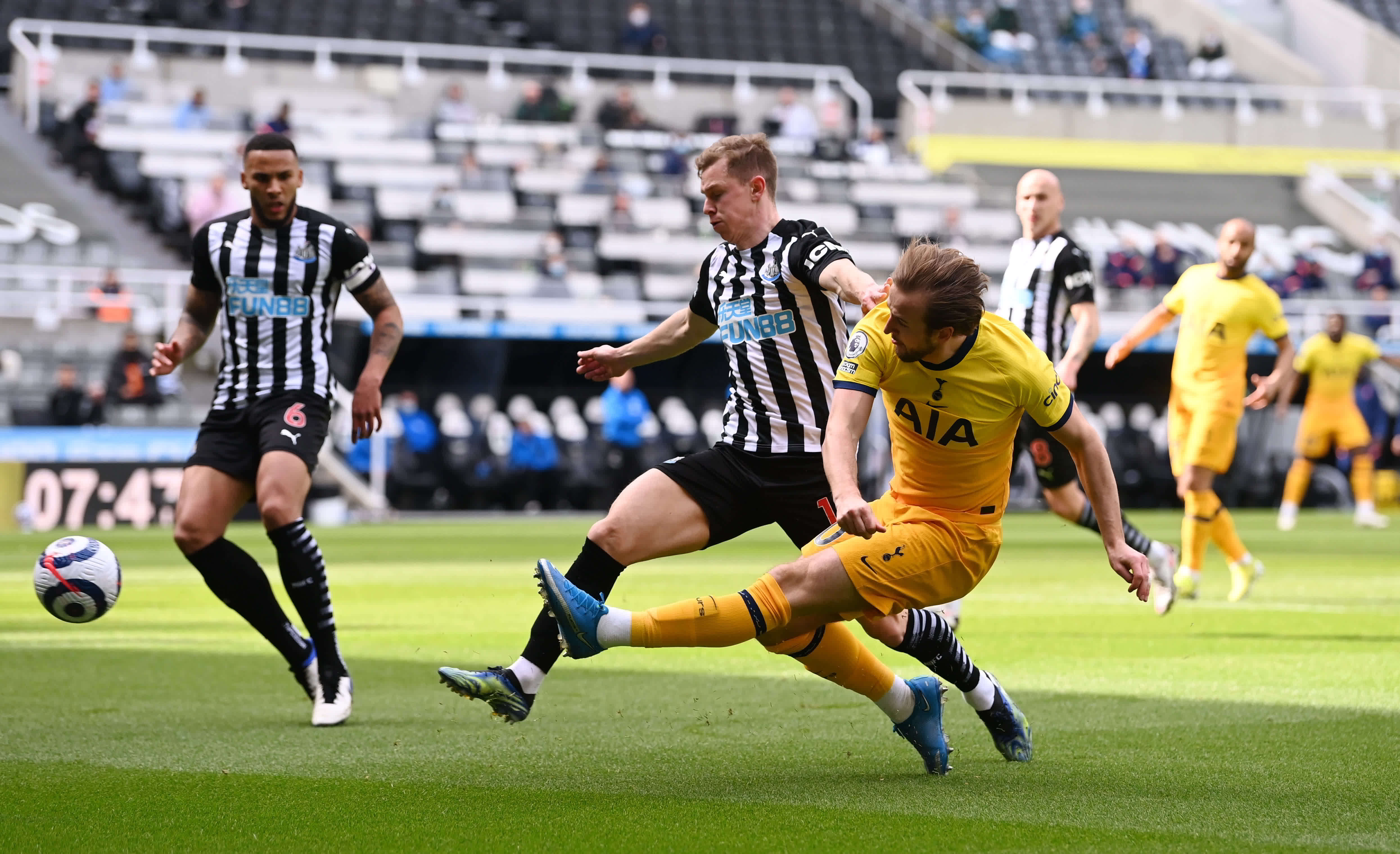 技和巴塞罗 技和巴塞罗